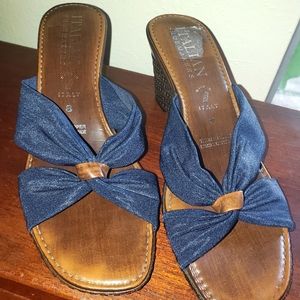 Italian Shoemakers Navy Blue Wedge Sandals Size 8